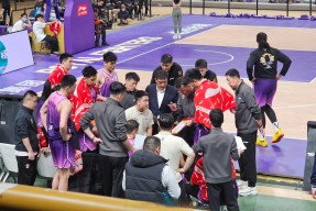 亚冠清晨再迎强敌，犹他爵士豪取连胜，主帅态度——目标明确，赛季目标并未改变的简单介绍